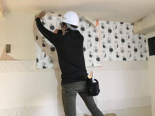 Tuyển dụng đơn hàng dán giấy (tường và trần nhà) – BV1669