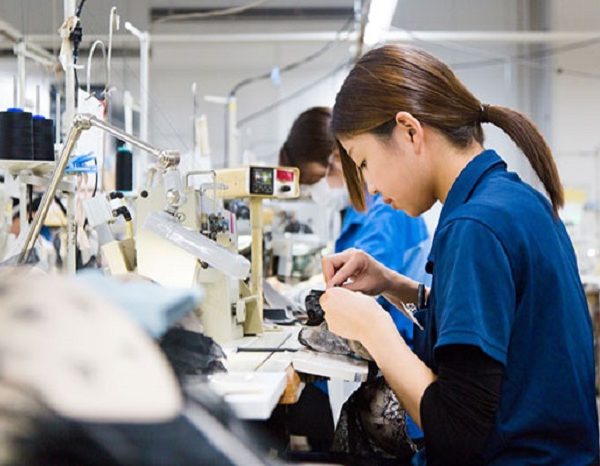 Tuyển dụng đơn hàng may và gia công cắt chỉ quần áo phụ nữ và trẻ em – BV1289