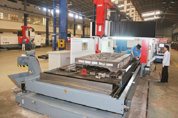 Tuyển dụng đơn hàng hàn các tấm kim loại trong nhà xưởng – BV1309