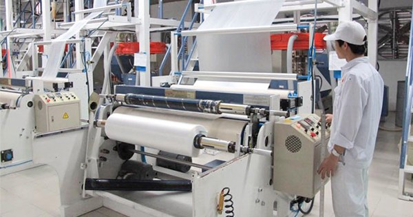Tuyển dụng đơn hàng ép nhựa – BV1767