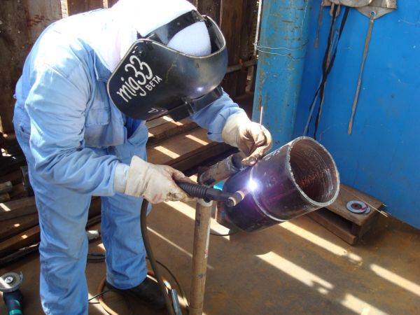 Tuyển dụng đơn hàng hàn – BV1799